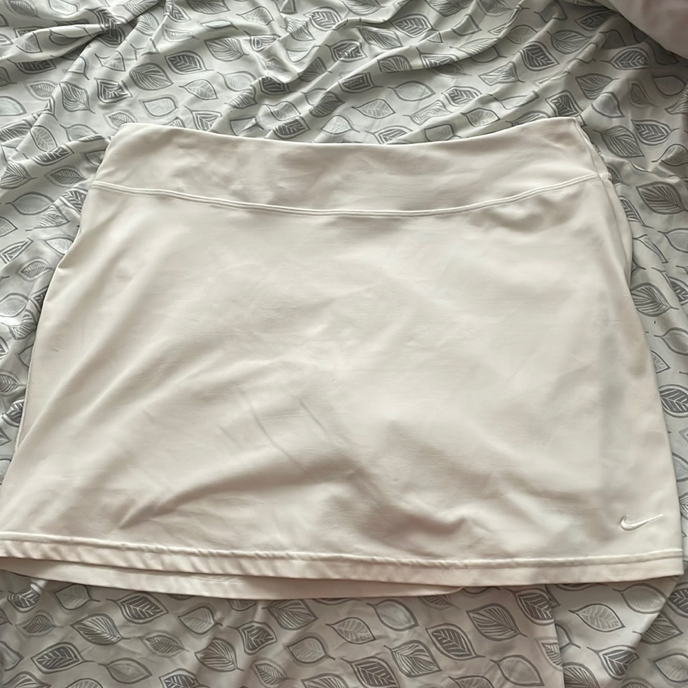 White Nike tennis skirt